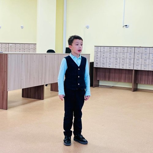 КОНКУРС ЧТЕЦОВ В 1Б КЛАССЕ КОНКУРС ЧТЕЦОВ В 1Б КЛАССЕ