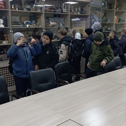 Экскурсия на Мусороперегрузочную станцию 5Б класса Экскурсия на Мусороперегрузочную станцию 5Б класса