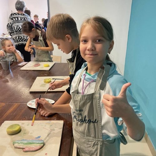 3А постигает азы гончарного мастерства