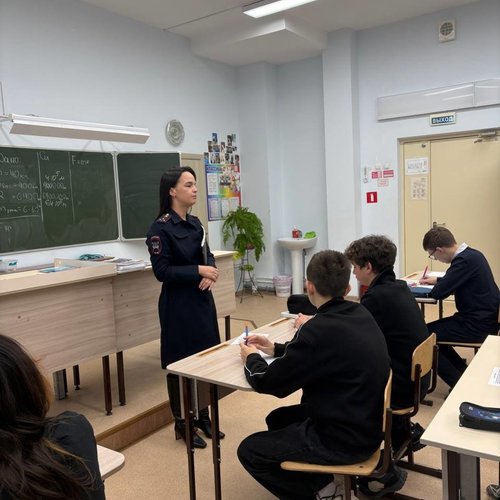 Профилактическая беседа по ПДД с инспектором ГАИ