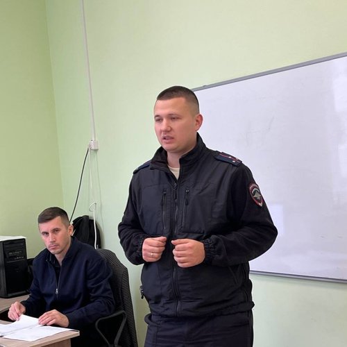 Беседа с инспектором в рамках республиканских акций "Молодежь за ЗОЖ" и "Полиция и дети"