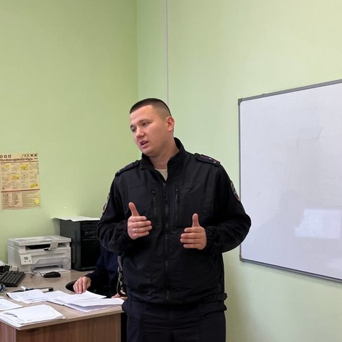 Беседа с инспектором в рамках республиканских акций "Молодежь за ЗОЖ" и "Полиция и дети"