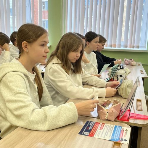 Беседа с инспектором в рамках республиканских акций "Молодежь за ЗОЖ" и "Полиция и дети"