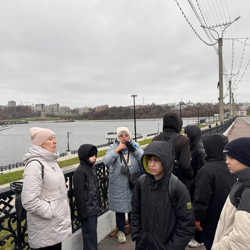 На экскурсии по исторической части города