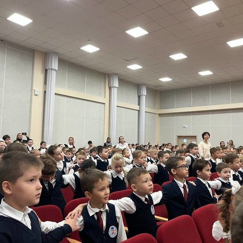 ПОСВЯЩЕНИЕ ПЕРВОКЛАССНИКОВ В "ОРЛЯТА РОССИИ".