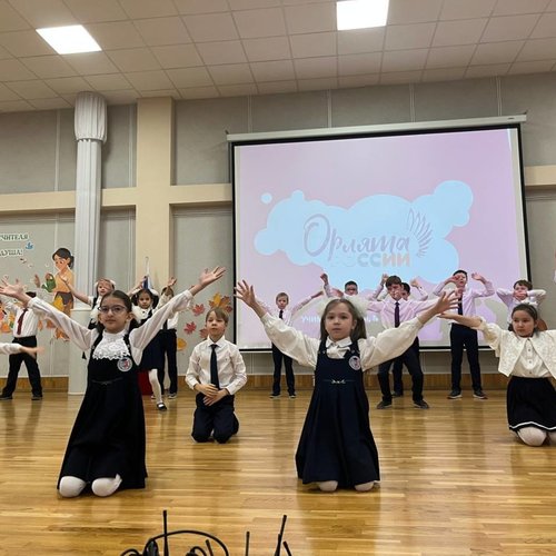 ПОСВЯЩЕНИЕ ПЕРВОКЛАССНИКОВ В "ОРЛЯТА РОССИИ".