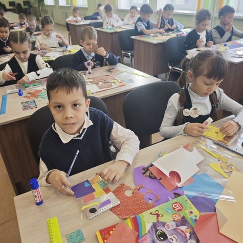 Интерактивная экскурсия "Геометрия цвета и звука" от КВЦ "Радуга"