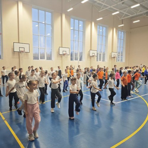 Утренняя зарядка с мамой!