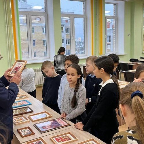 Выставка значков, посвященная Великой Отечественной войне