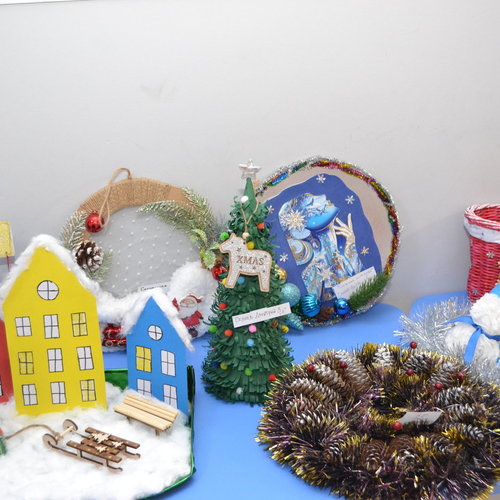 Конкурс-выставка новогодних поделок 2025