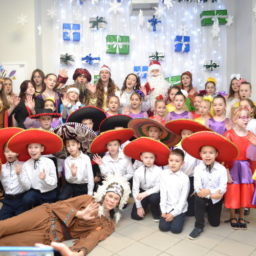 НОВЫЙ ГОД К НАМ МЧИТСЯ!