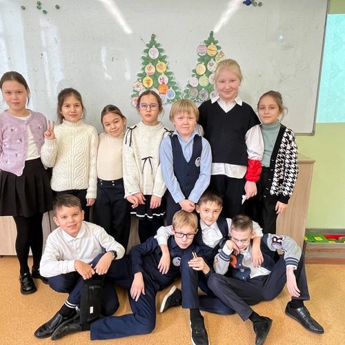 МОЗАИКА ЗИМНИХ ЧУДЕС: ПУТЕШЕСТВИЕ ПО НОВОГОДНИМ ТРАДИЦИЯМ НАРОДОВ РОССИИ