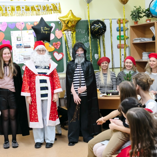 Путешествие по новогоднему миру: как наши дети открывали традиции разных стран