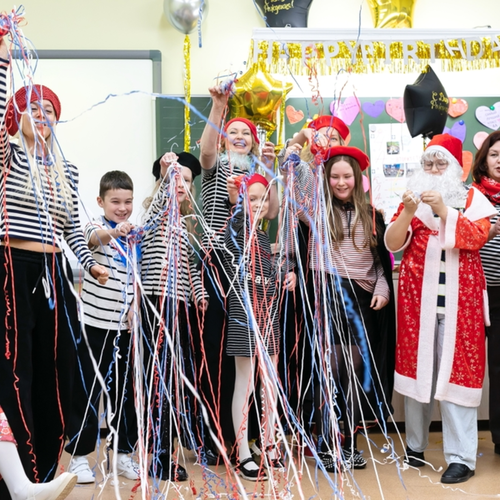 Путешествие по новогоднему миру: как наши дети открывали традиции разных стран