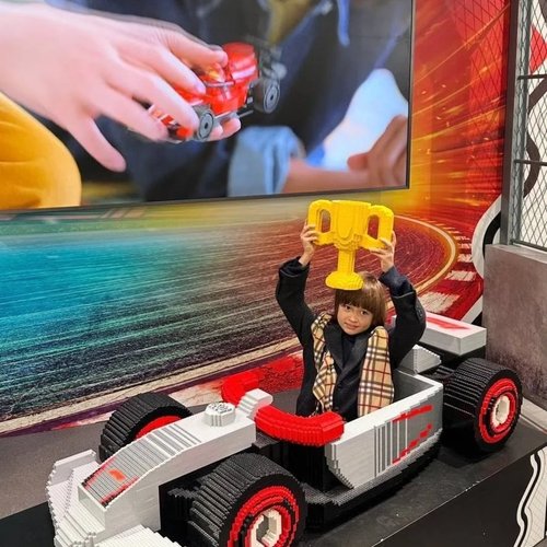 🎉 С Днем LEGO, друзья! 🎉