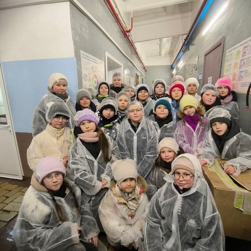 Дети 4Ж побывали на увлекательной экскурсии на производстве «ВолгаАйс»!