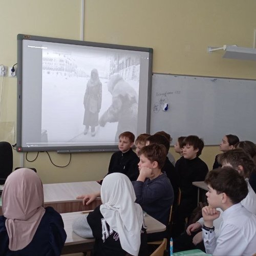 Кинолекторий "Мы помним и чтим твой подвиг, Ленинград"