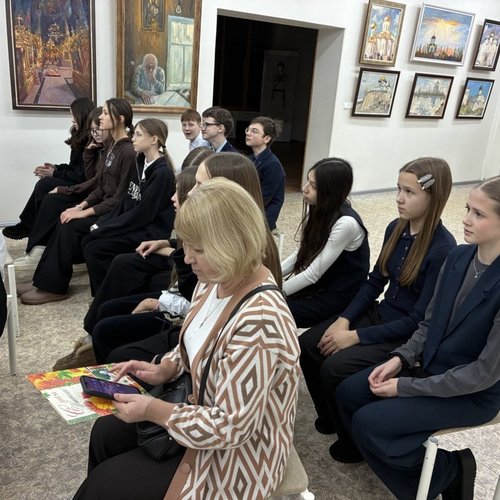 Ученики 7А и 7Г классов - участники проекта "От Победы к Победе!"