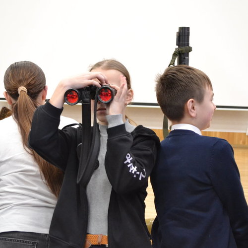 В СОШ 1 прошел урок Мужества с инструкторами Курса военной подготовки «ЗВЕЗДА».  