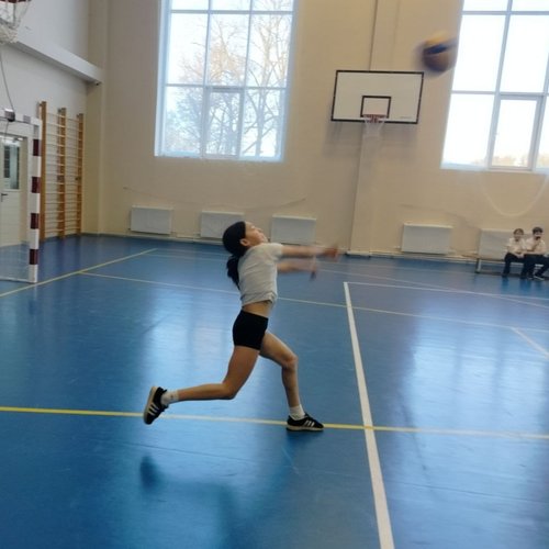 Школьный турнир по пионерболу среди 5-х классов