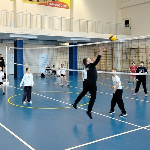 Школьный турнир по пионерболу среди 5-х классов