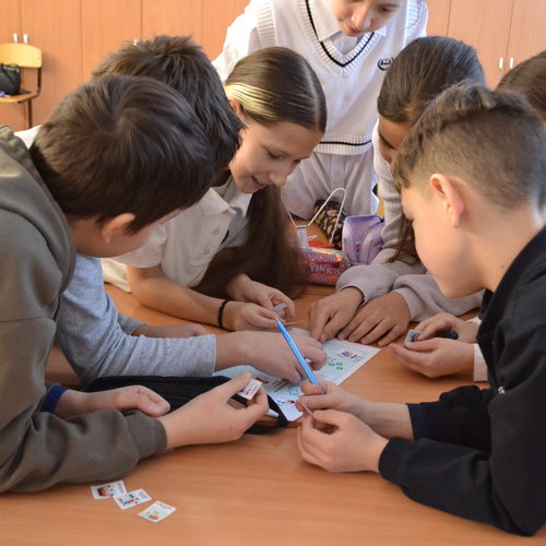 Урок "Жить экологично в мегаполисе" от волонтеров Лицея 2