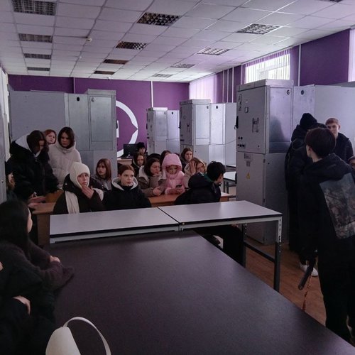 Открывая мир профессий: 9 "Г" и 9 "Д" в Чебоксарском техникуме строительства и городского хозяйства!  