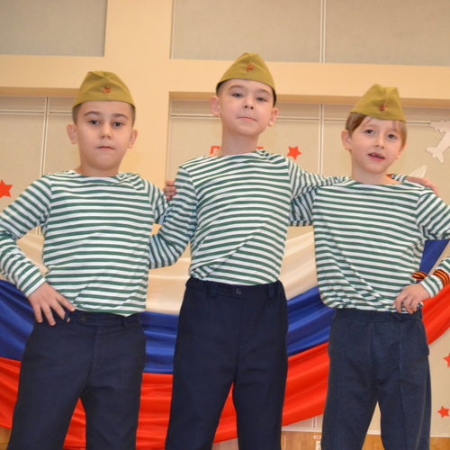 Конкурс военно-патриотической песни — яркое событие в нашей школе! 