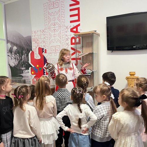 Будущие первоклассники из детского сада № 8 в гостях у СОШ 1.