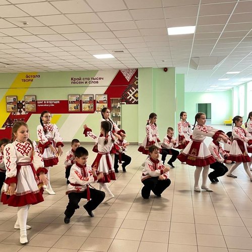 Будущие первоклассники из детского сада № 8 в гостях у СОШ 1.