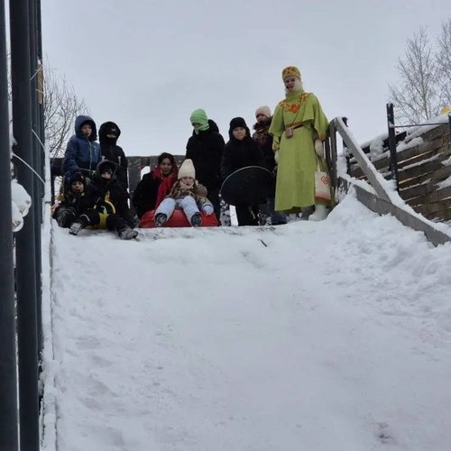 2И на проводах зимы в "Ясне" 