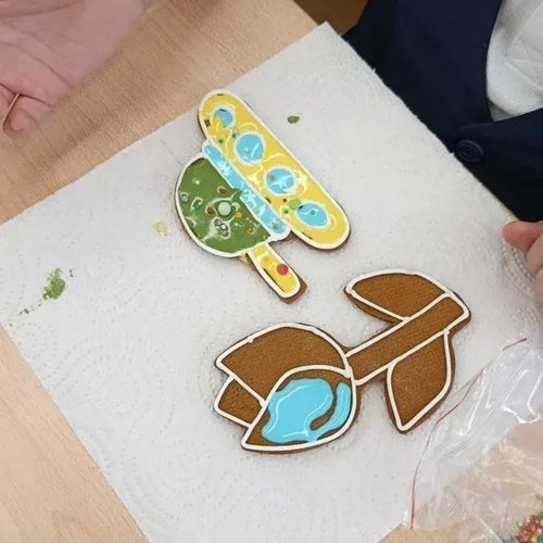 Сладкий подарок папе от 2И класса