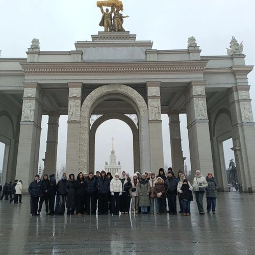 Обучающиеся 8 А и 8 Б классов совершили увлекательное путешествие в г. Москва.  