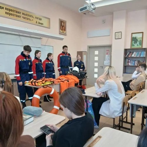 Герои нашего времени: Ученики СОШ №1 встретились с Всероссийским студенческим корпусом спасателей! 🚒🚑
