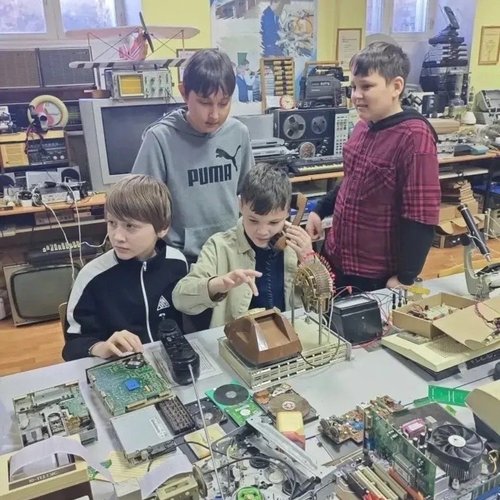 📻 5Г класс открыл для себя мир радиоэлектроники!