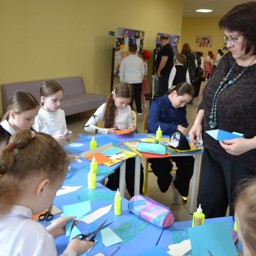 🚀 Космос объединяет: как в школе №1 Чебоксар отметили День космонавтики