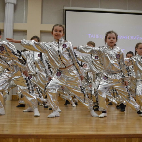 🚀 Космос объединяет: как в школе №1 Чебоксар отметили День космонавтики