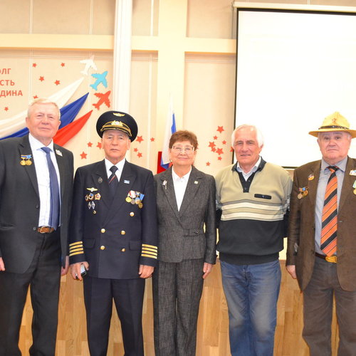 🚀 Космос объединяет: как в школе №1 Чебоксар отметили День космонавтики