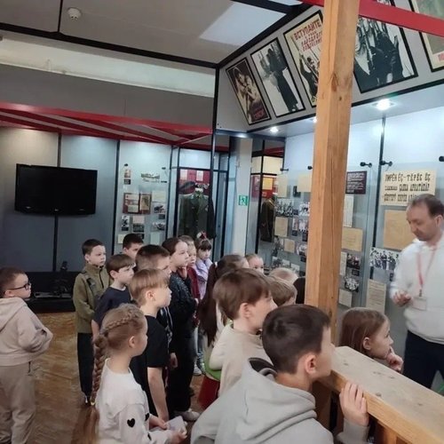 🕊️ Память поколений: первоклассники посетили музей воинской славы