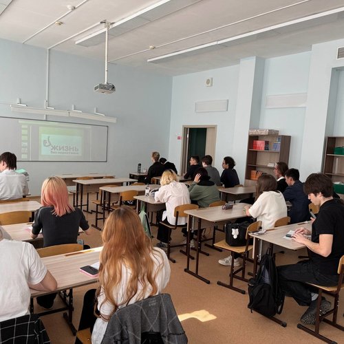 «Наркотики – легкий путь к тяжелым последствиям»: Единый информационный час в школе №1