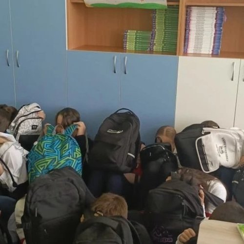 Безопасность превыше всего: школьная тренировка по действиям в чрезвычайных ситуациях