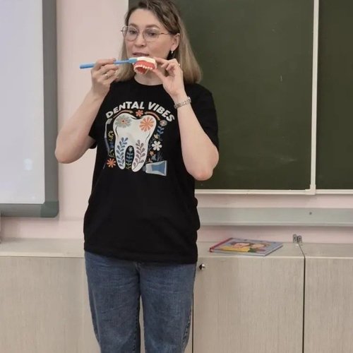 «Улыбка начинается с детства: встреча второклассников со стоматологом»