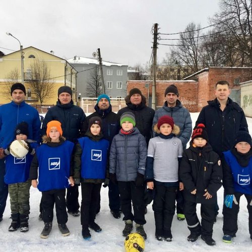 Товарищеский матч по зимнему футболу