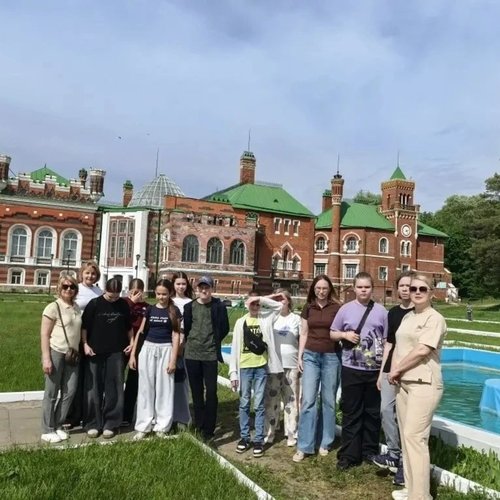 «Путешествие в сказку: 7 Б открывает тайны Шереметевского замка».