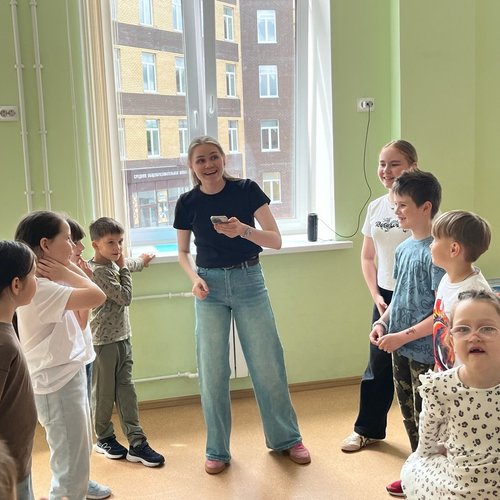  ПРИШКОЛЬНЫЙ ЛАГЕРЬ «ПРО‑ДЕТСТВО»: ДЕНЬ 1 — ВЗРЫВ РАДОСТИ И ТВОРЧЕСТВА! 