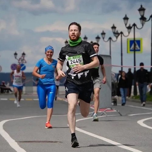 Бег к победе: наши чемпионы на «Зелёном марафоне»!