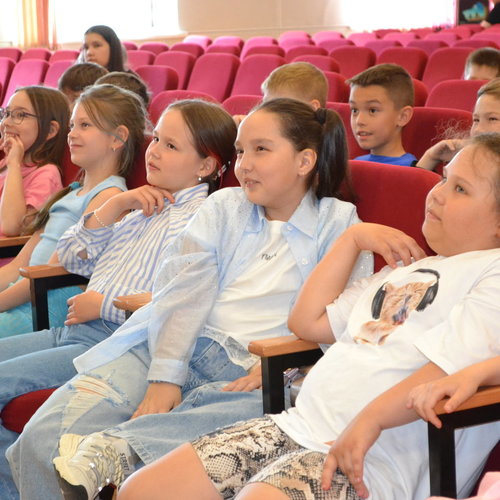 ПРИШКОЛЬНЫЙ ЛАГЕРЬ "ПРО-ДЕТСТВО" ДЕНЬ 9: Чувашские традиции и Цифровые Приключения! 