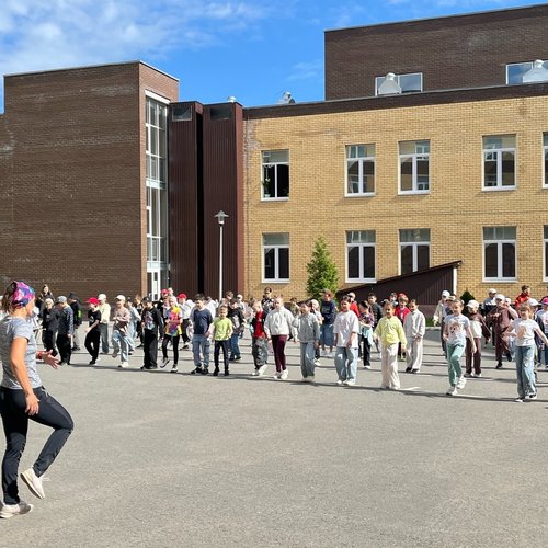 ПРИШКОЛЬНЫЙ ЛАГЕРЬ "ПРО-ДЕТСТВО" ДЕНЬ 12: ПОЛНО ЭНЕРГИИ, ТВОРЧЕСТВА И ЗАХВАТЫВАЮЩИХ ПРИКЛЮЧЕНИЙ! 