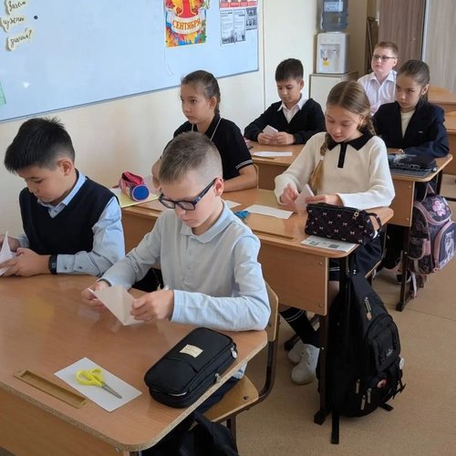 Белые птицы против темноты: «Журавлик памяти» в нашей школе
