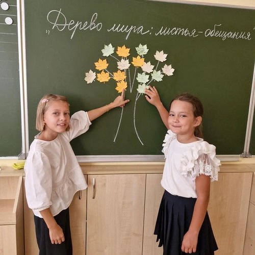 «Дерево мира»: как листок бумаги стал обещанием Победы